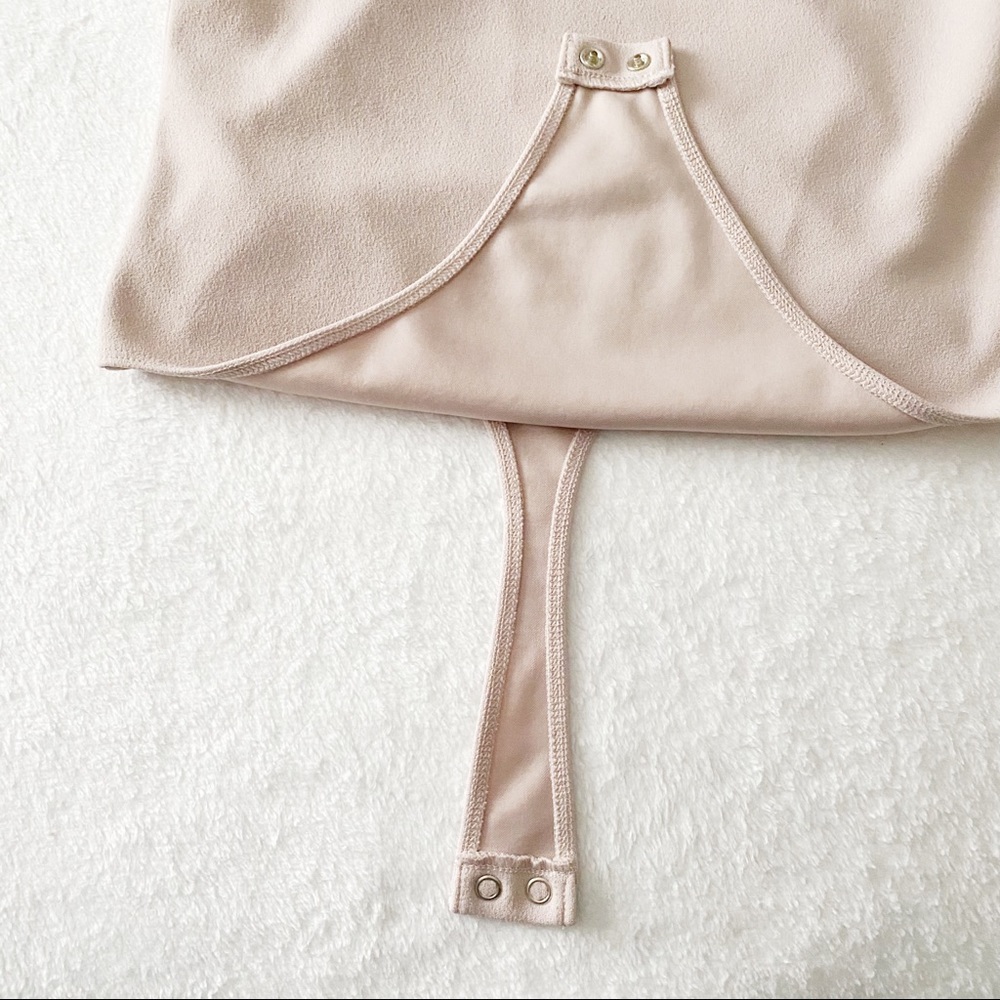 Express Square Neck Bodysuit - Picture 5 of 10